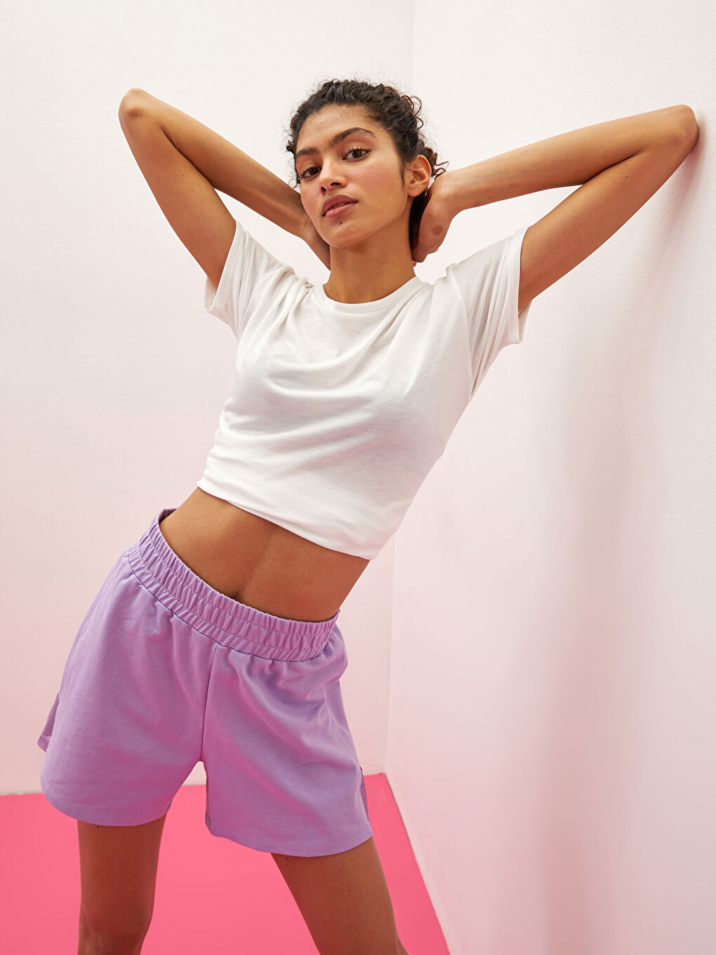 Xside Active Short de Sport pour Femmes avec Taille Élastique et Détails en Mesh -S1KU97Z8-UMM