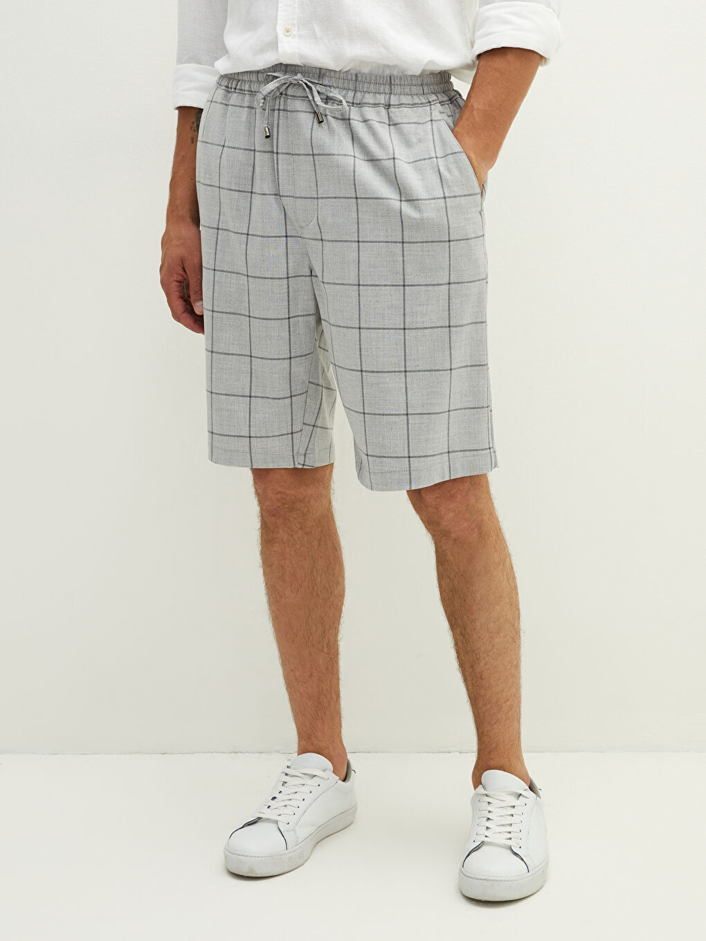 Gri Standart Kalıp Ekose Erkek Şort-4