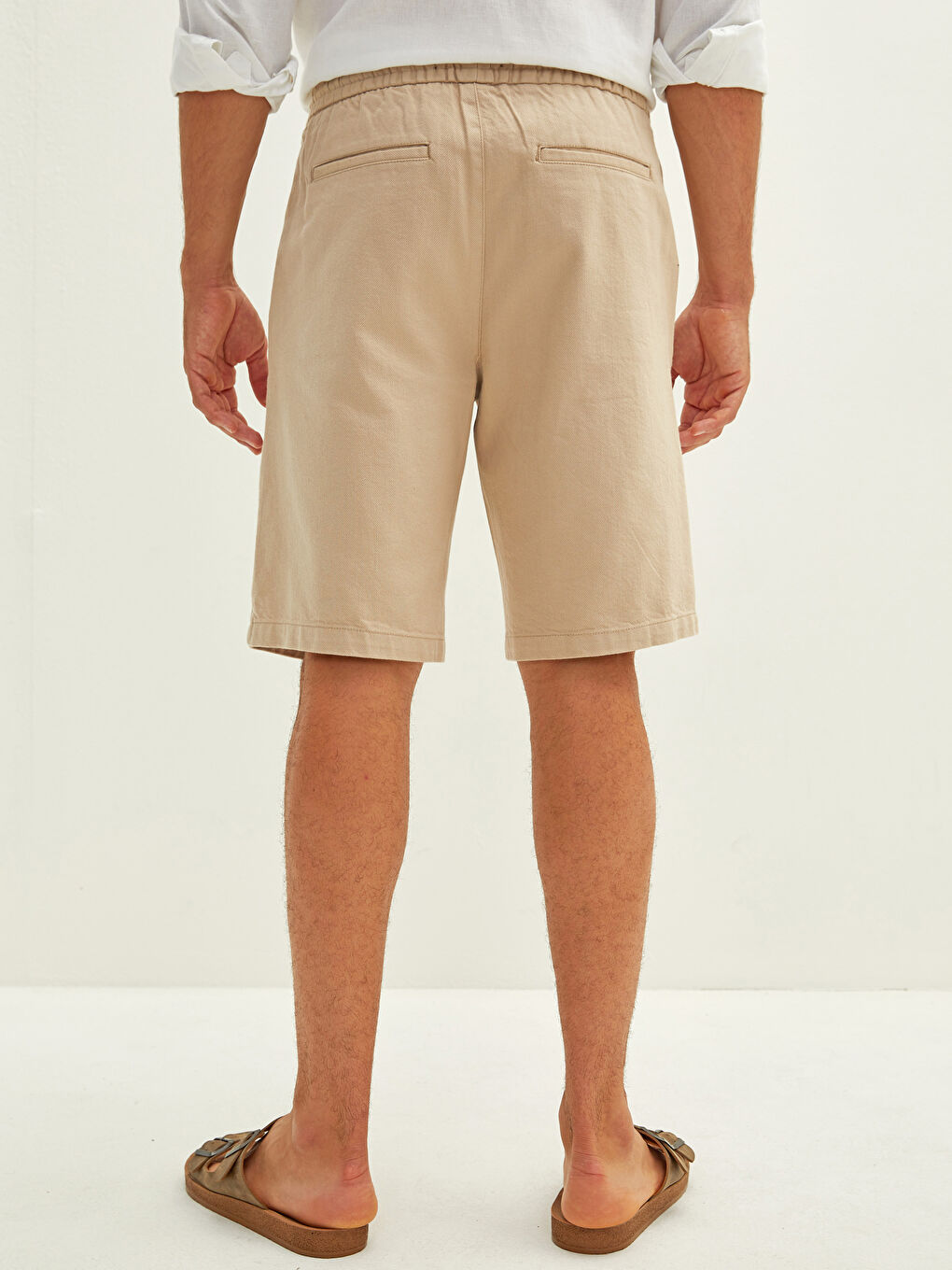 Bej Standart Kalıp Gabardin Erkek Şort-4