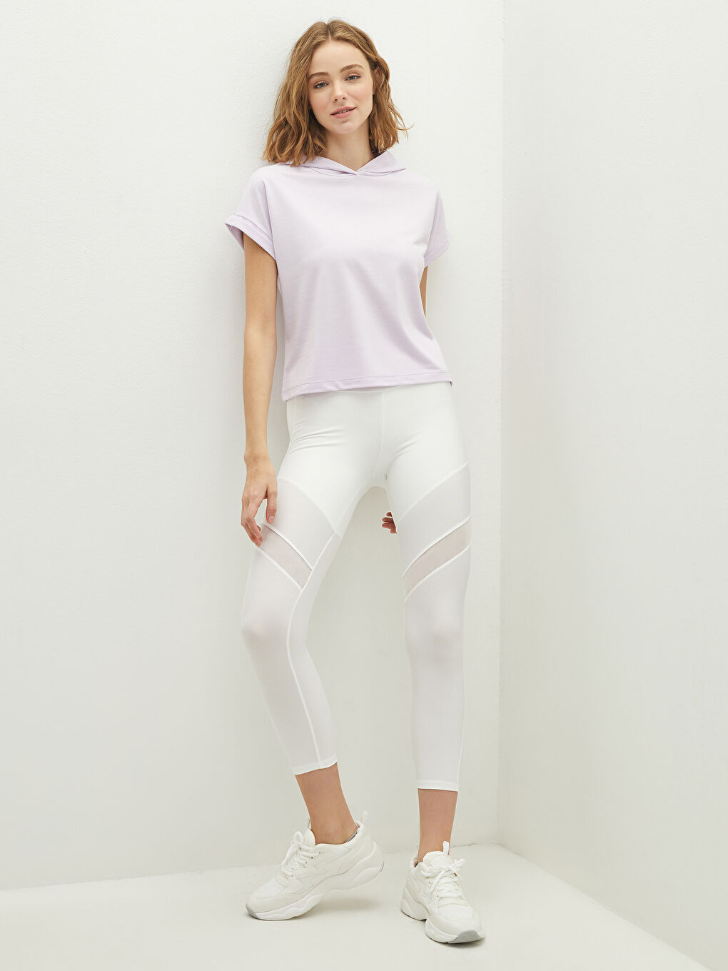 Lila Kapüşon Yaka Düz Kısa Kollu Kadın Spor Tişört-1