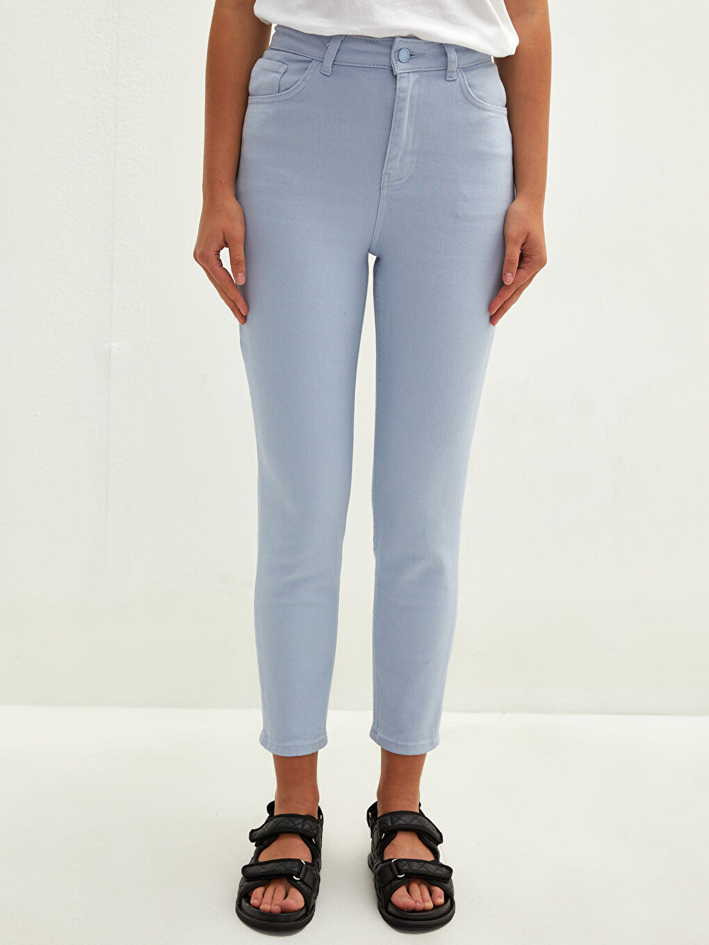 Mavi Yüksel Bel Mom Fit Cep Detaylı Kadın Jean Pantolon-3