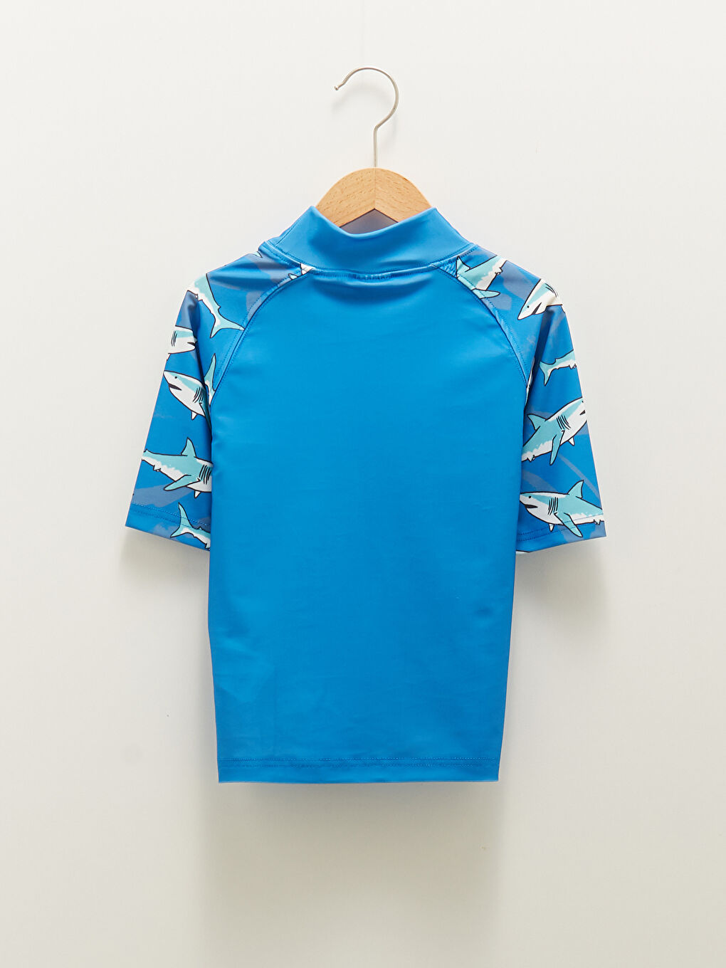 تي شيرت سباحة للأولاد بأكمام قصيرة مطبوع سريع الجفاف-1