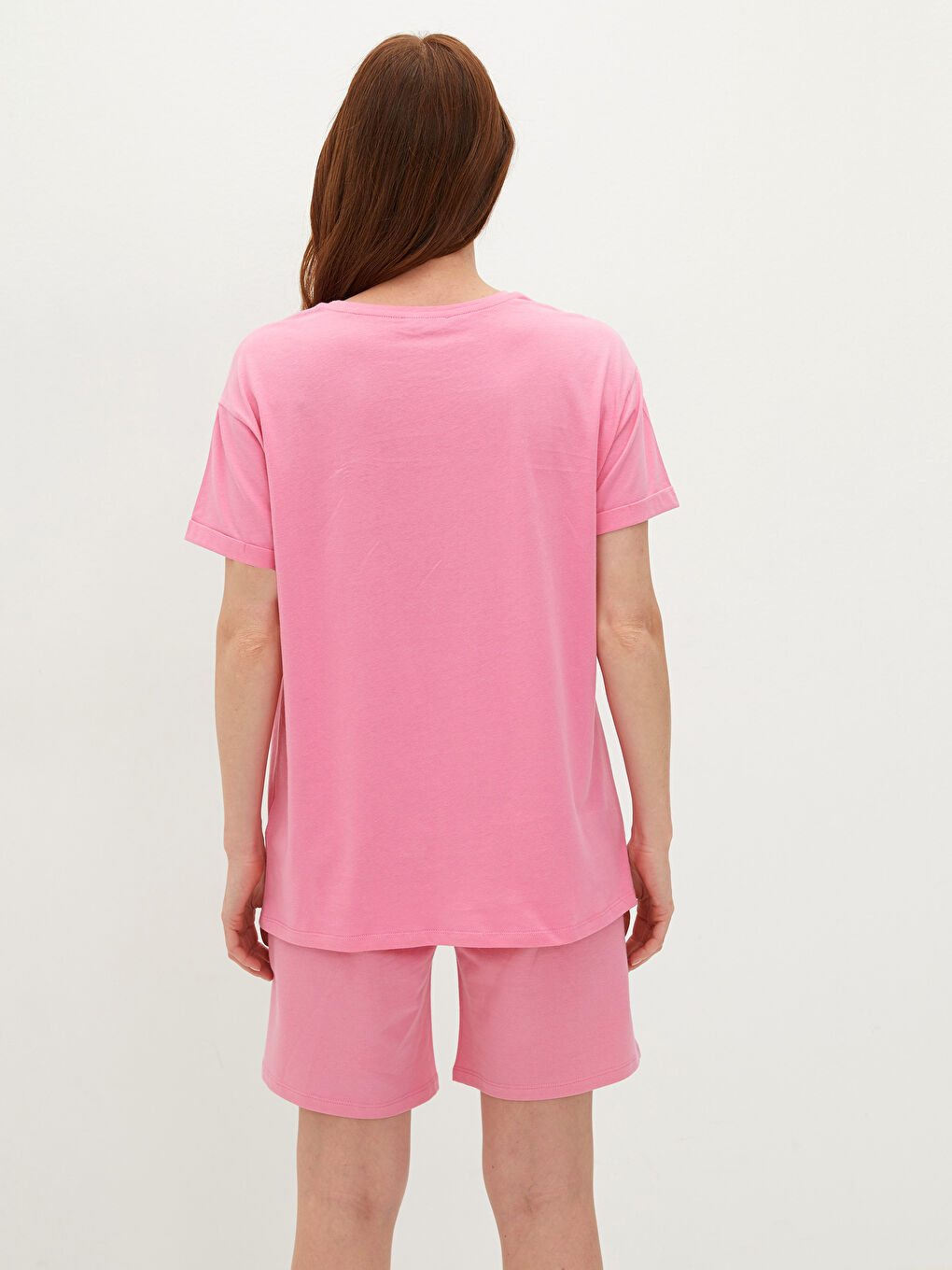 Pembe Bisiklet Yaka Düz Cep Detaylı Kısa Kollu Pamuklu Kadın Tişört-4