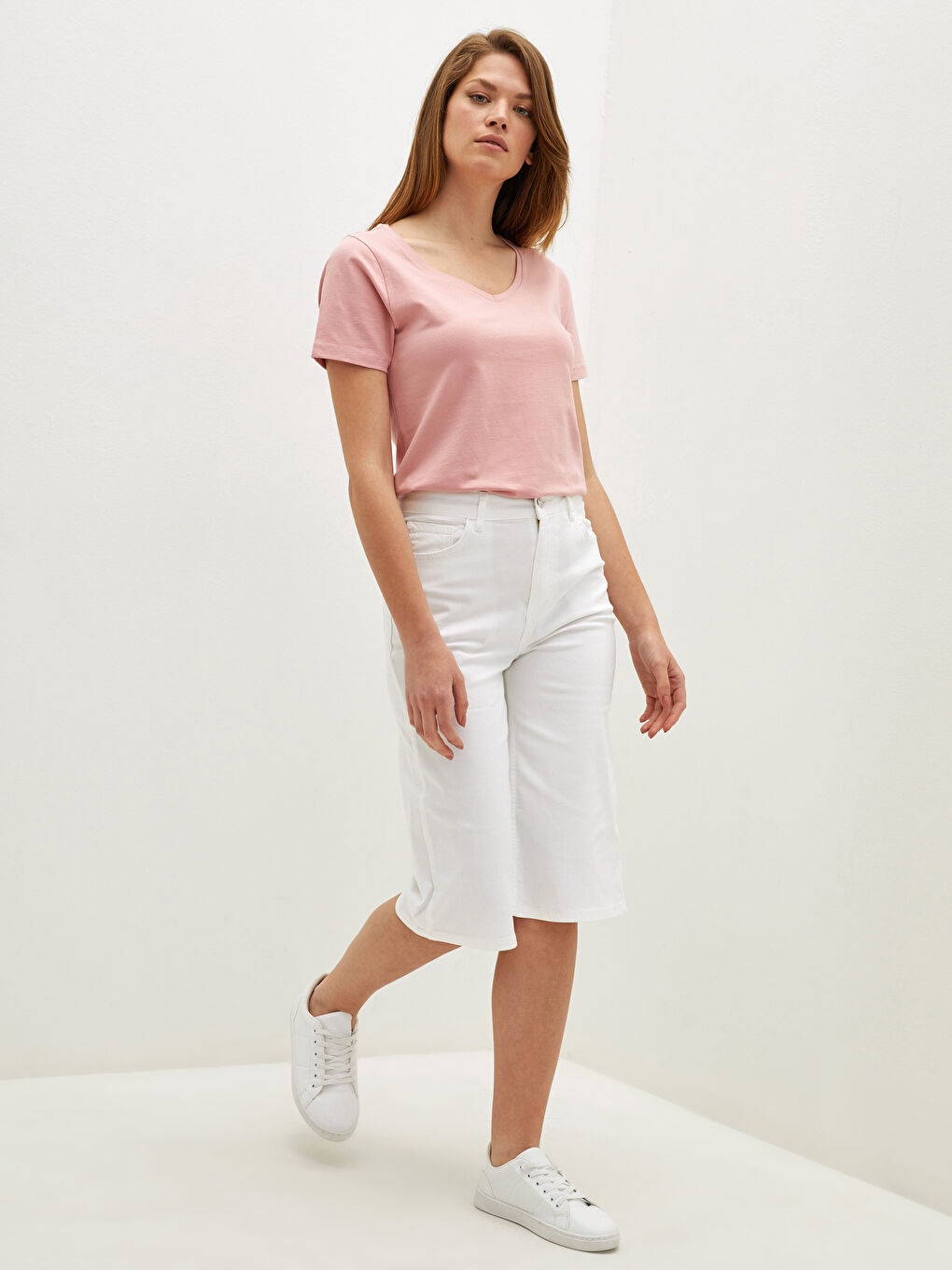 Beyaz Yüksek Bel Slim Fit Cep Detaylı Kadın Rodeo Jean Kapri-2