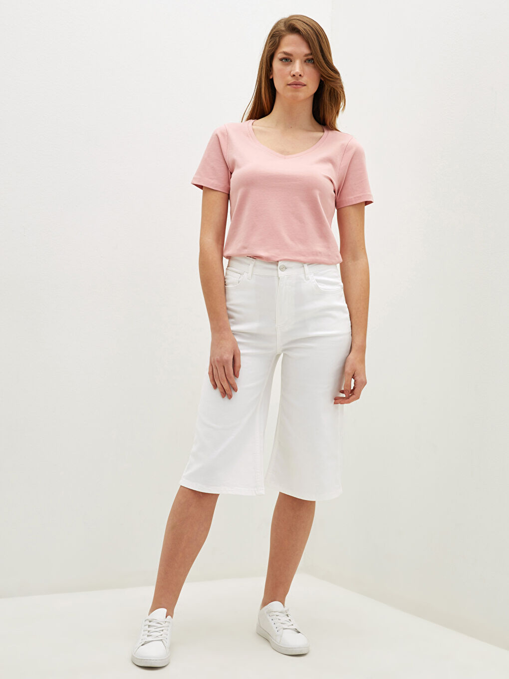 Beyaz Yüksek Bel Slim Fit Cep Detaylı Kadın Rodeo Jean Kapri-3