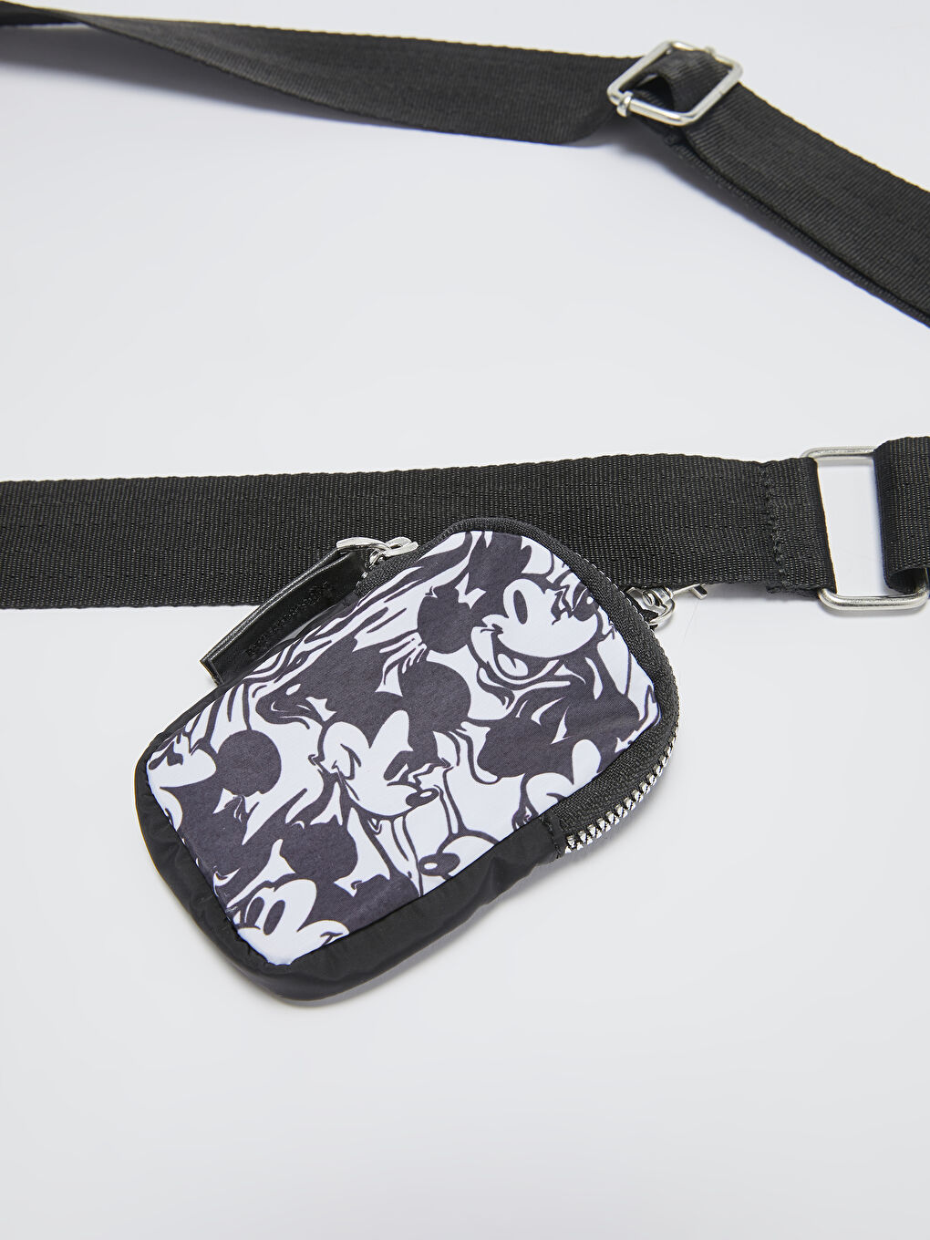 Siyah Mickey Mouse Lisanslı Kadın Baget Çanta-3