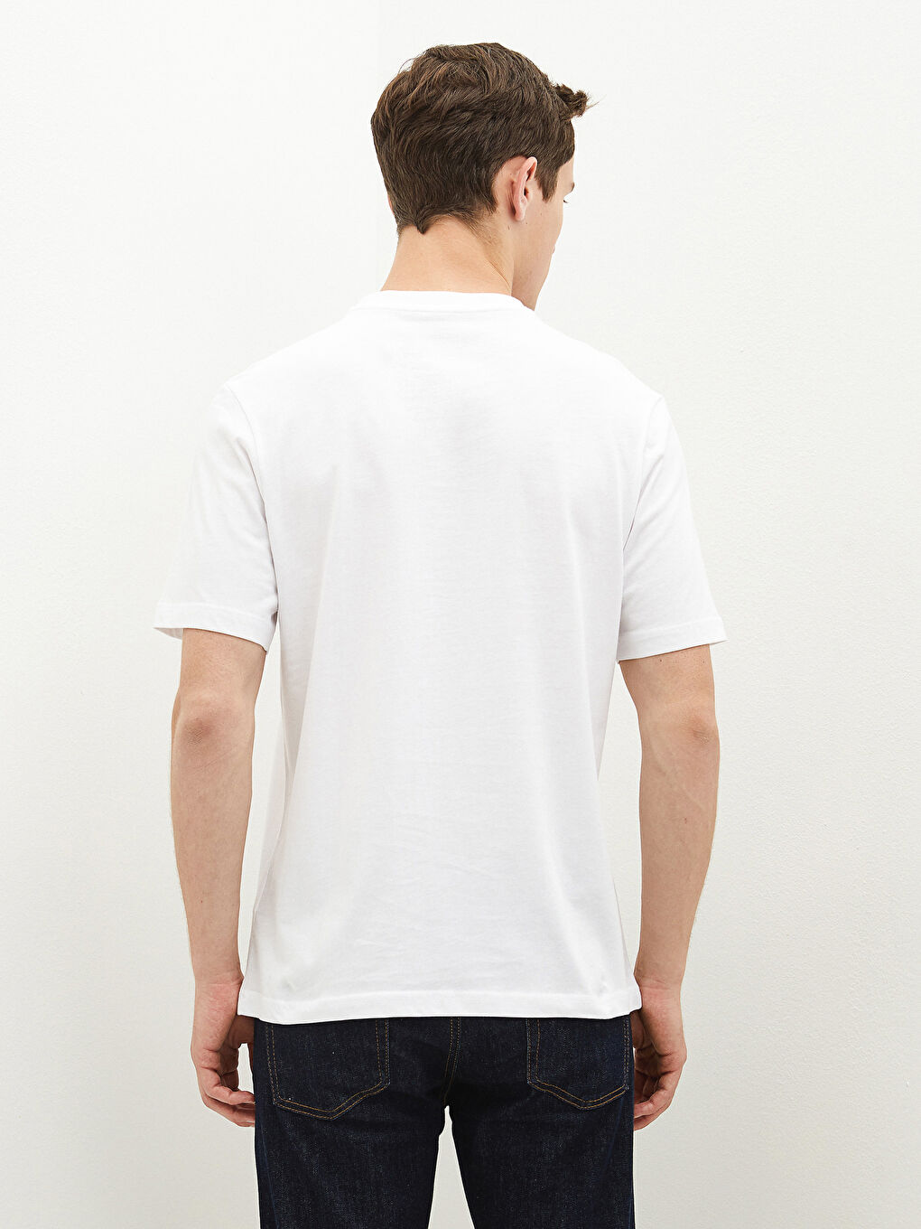 Beyaz Bisiklet Yaka Kısa Kollu Alaçatı Baskılı Penye Erkek Tişört-4