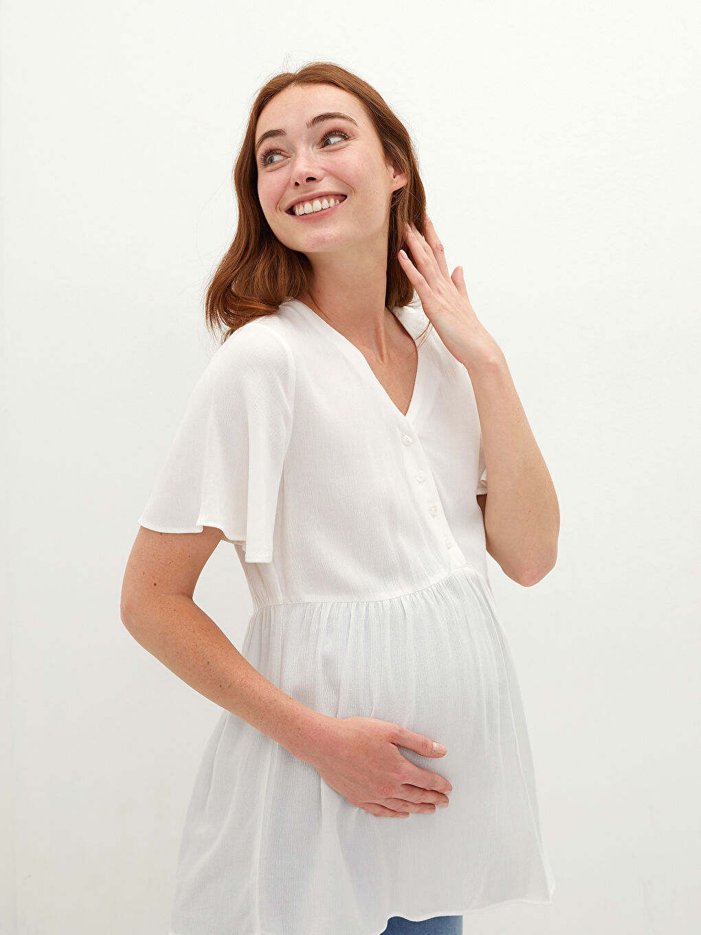 بلوزة حوامل ياقة على شكل حرف V سادة بأزرار أمامية كم قصير فيسكوز-1