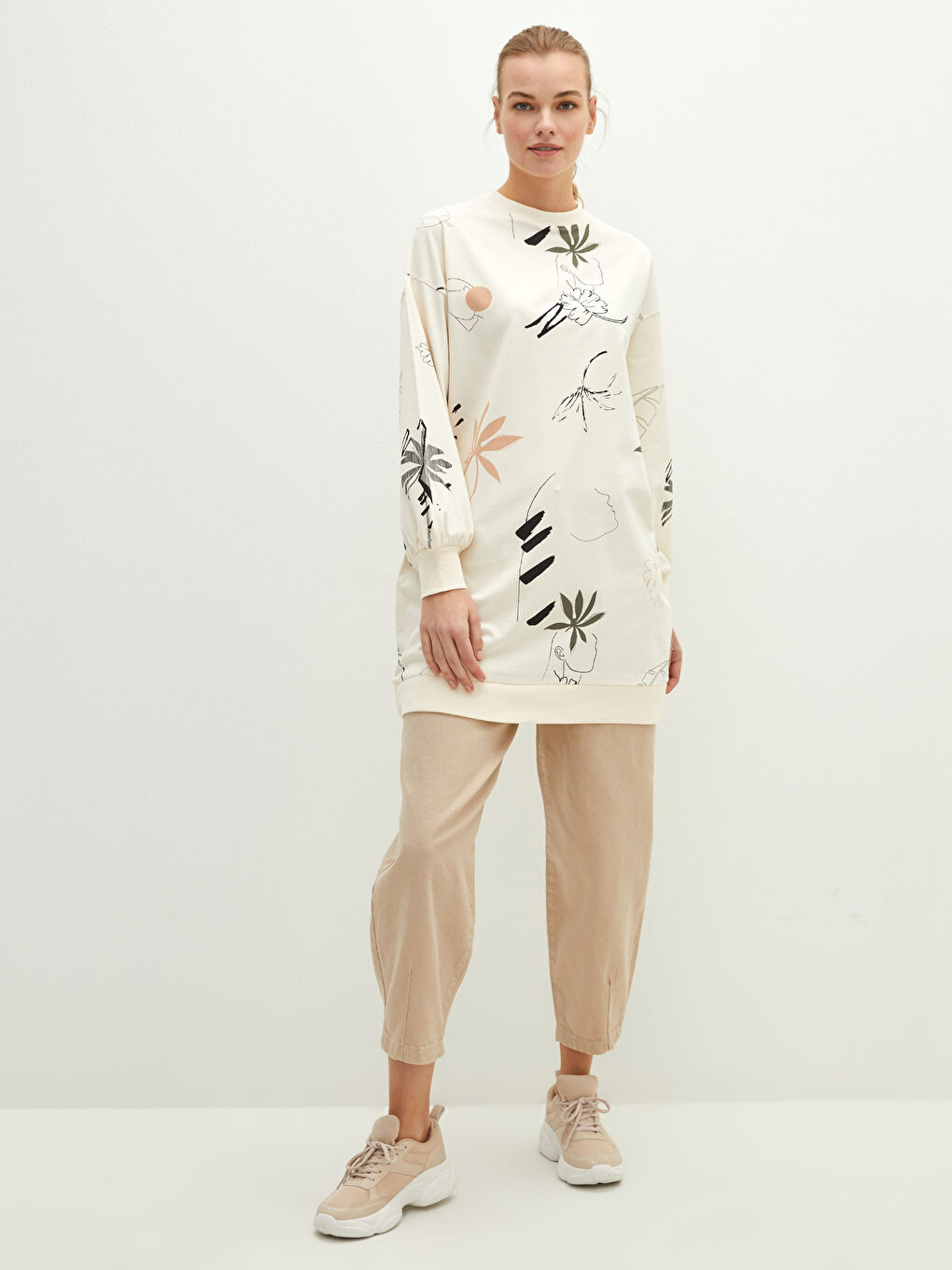 Bej Bisiklet Yaka Baskılı Uzun Kollu Kadın Tunik-3