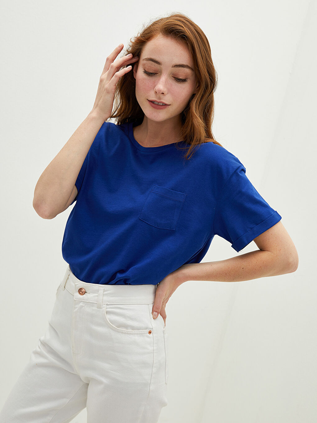 Lacivert Bisiklet Yaka Düz Cep Detaylı Pamuklu Kadın Tişört-1