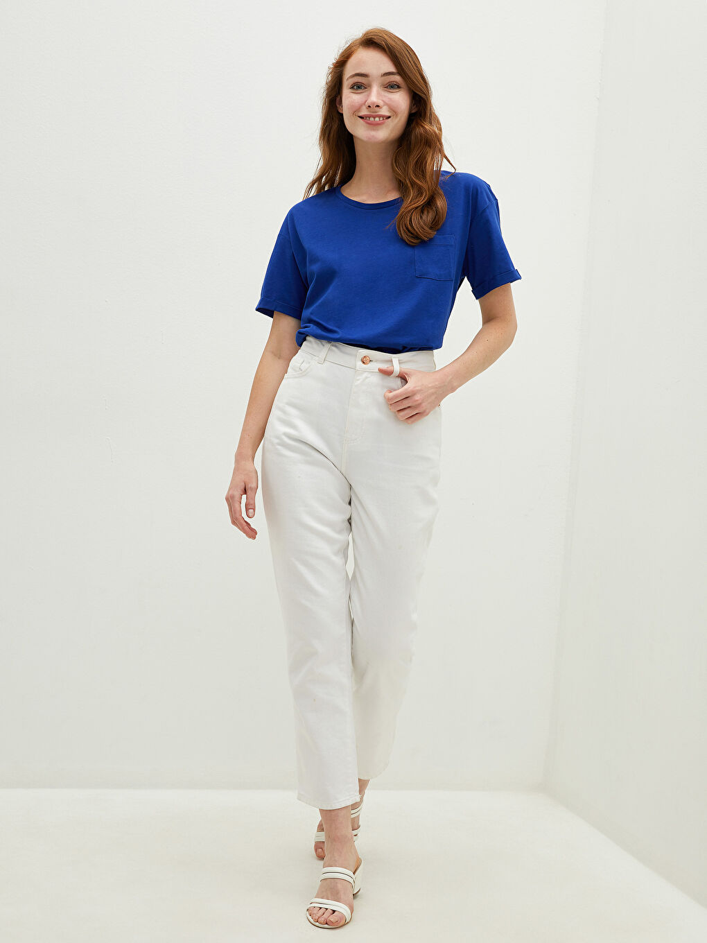 Lacivert Bisiklet Yaka Düz Cep Detaylı Pamuklu Kadın Tişört-3