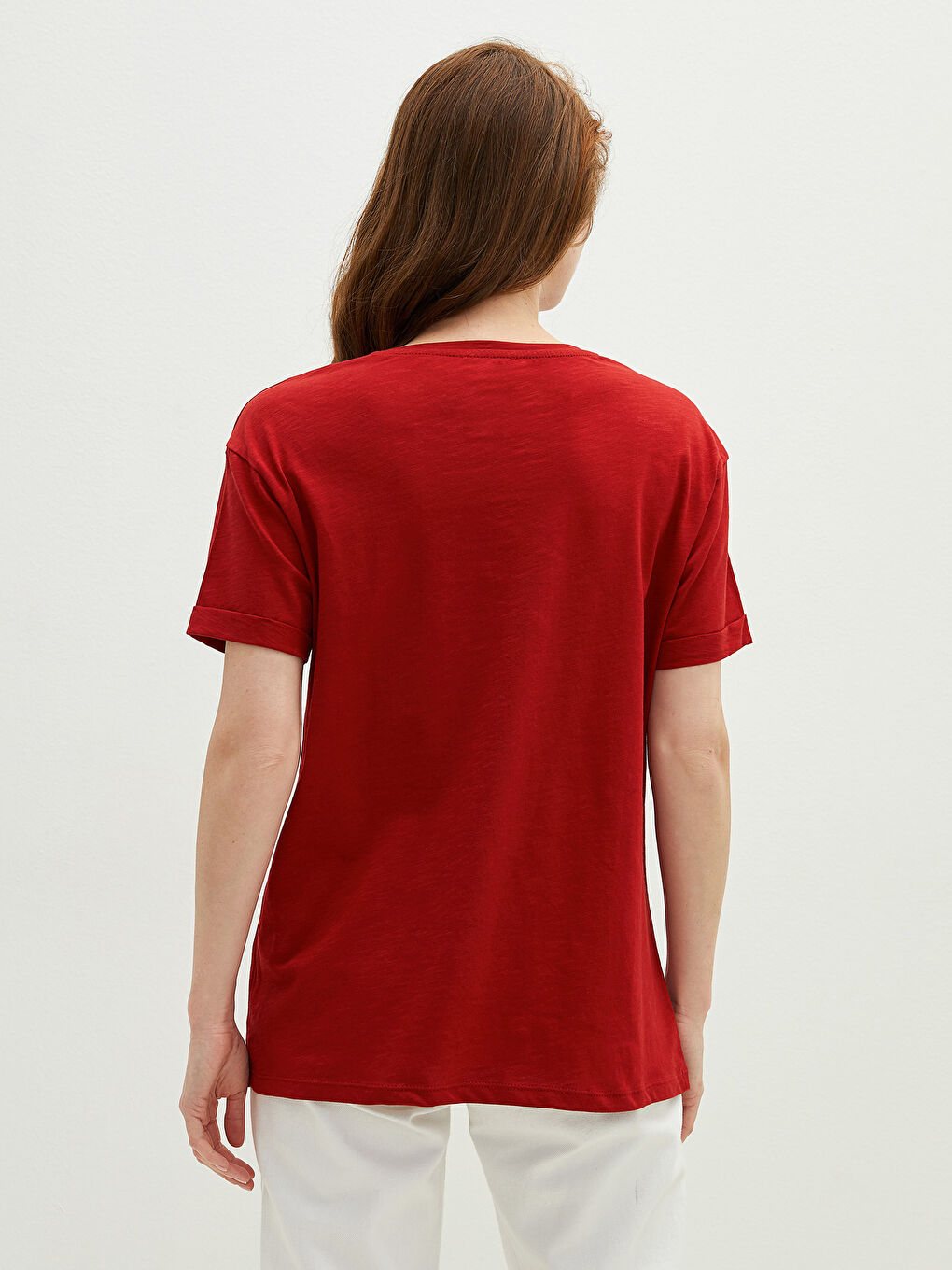 Kırmızı Bisiklet Yaka Düz Cep Detaylı Pamuklu Kadın Tişört-5
