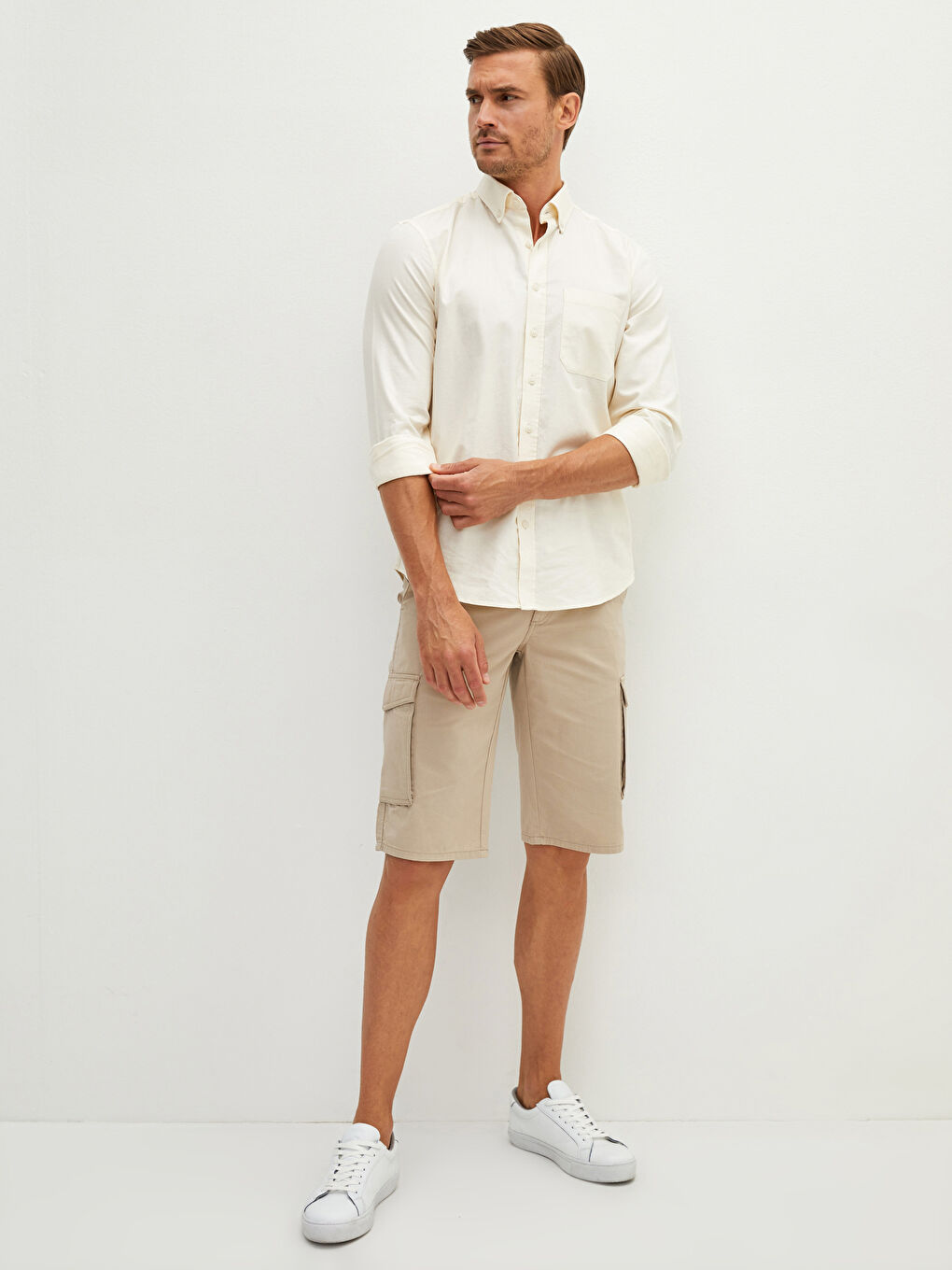 Bej Standart Kalıp Gabardin Erkek Kargo Şort-1