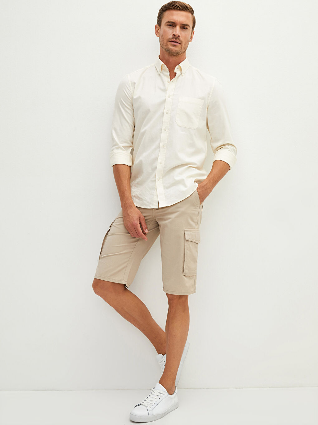 Bej Standart Kalıp Gabardin Erkek Kargo Şort-2