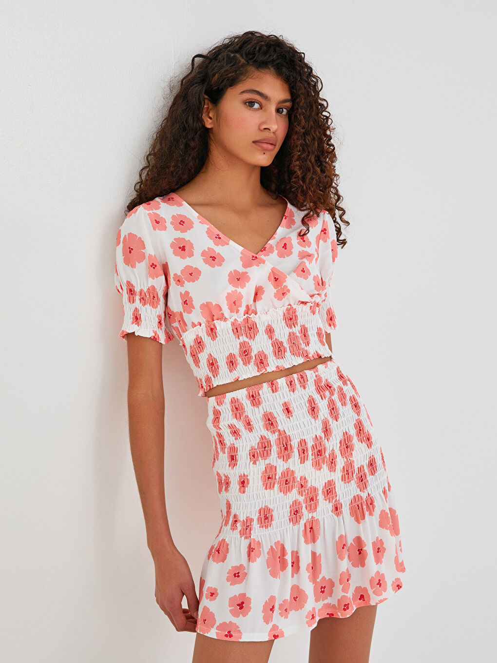 Blouse Femme à Col V Double Boutonnage Floral Manches Courtes en Viscose-1