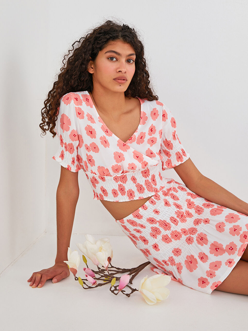 Ekru Beli Lastikli Çiçekli Viskon Kadın Etek-1