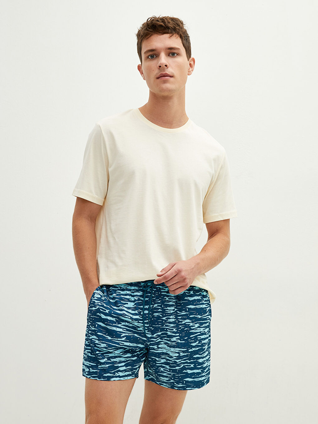 Lacivert Kısa Boy Desenli Erkek Deniz Şortu-3