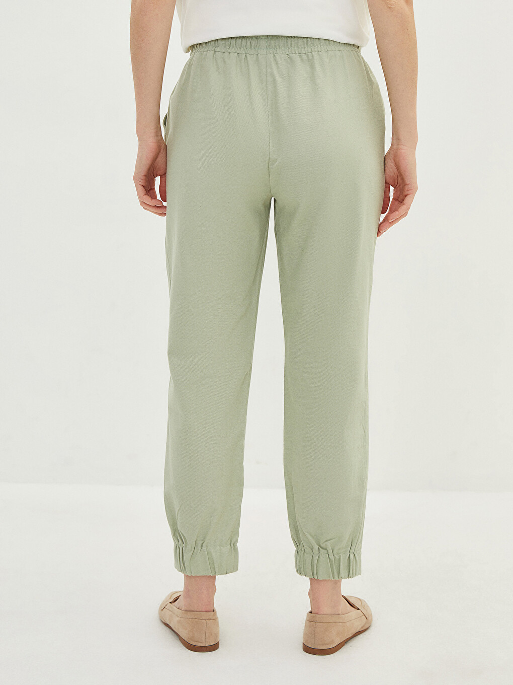 Elastic Waist Straight Pocket Detailed Maternity Jogger Pants-3