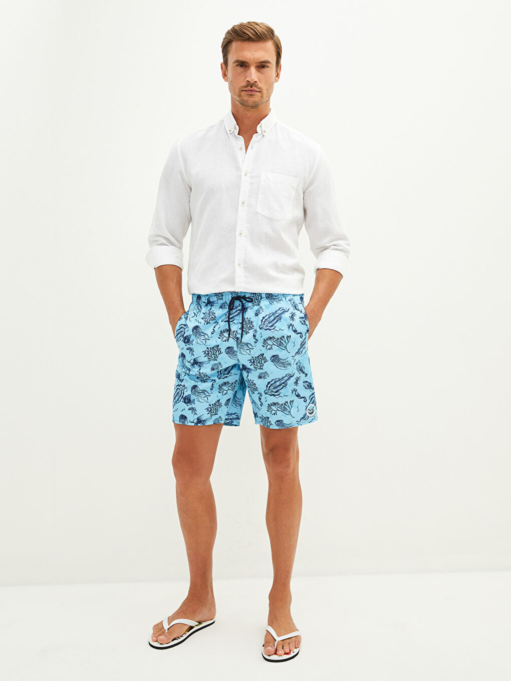 Turkuaz Diz Hizası Boy Desenli Erkek Deniz Şortu-1