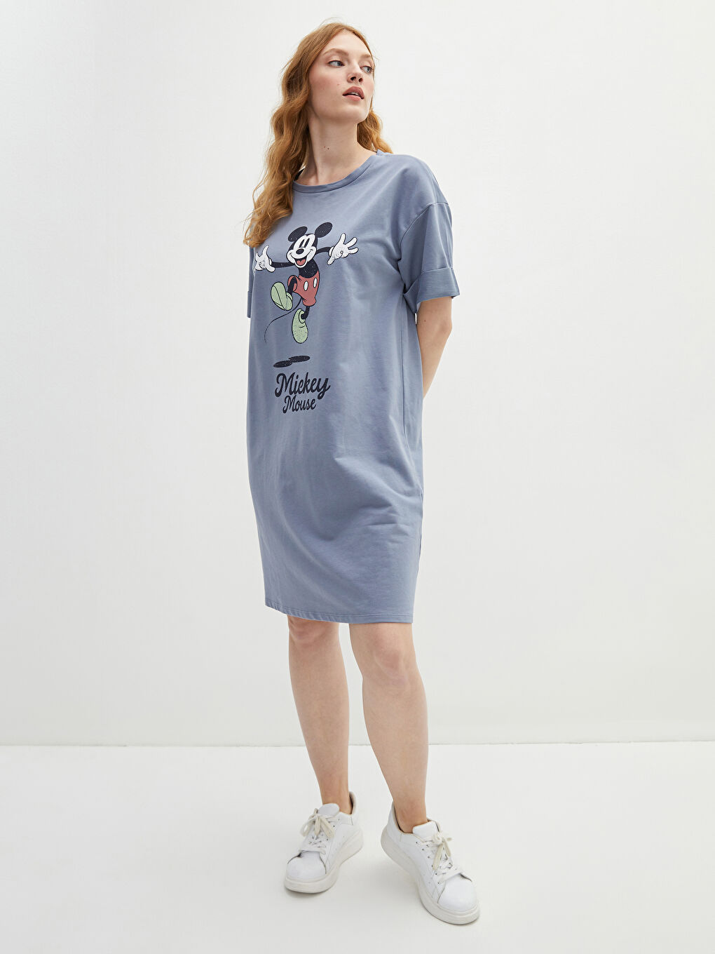 LC WAIKIKI Übergröße Rundhalsausschnitt Mickey Mouse Bedrucktes Kurzarm Kleid für Damen -S1LC42Z8-HAB