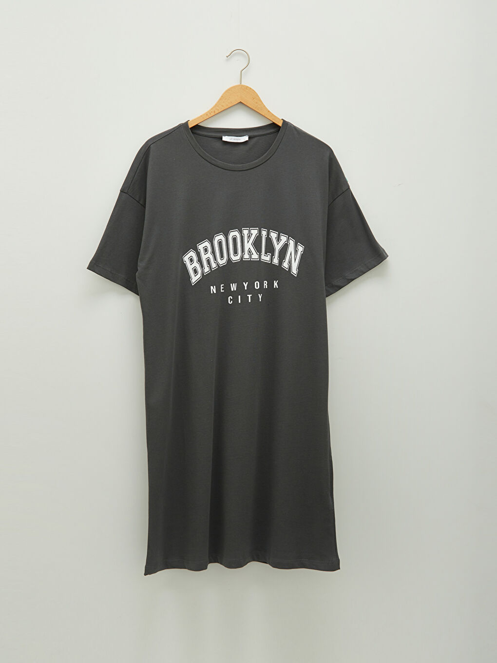 Gri Büyük Beden Bisiklet Yaka Baskılı Kısa Kollu Kadın Elbise-12