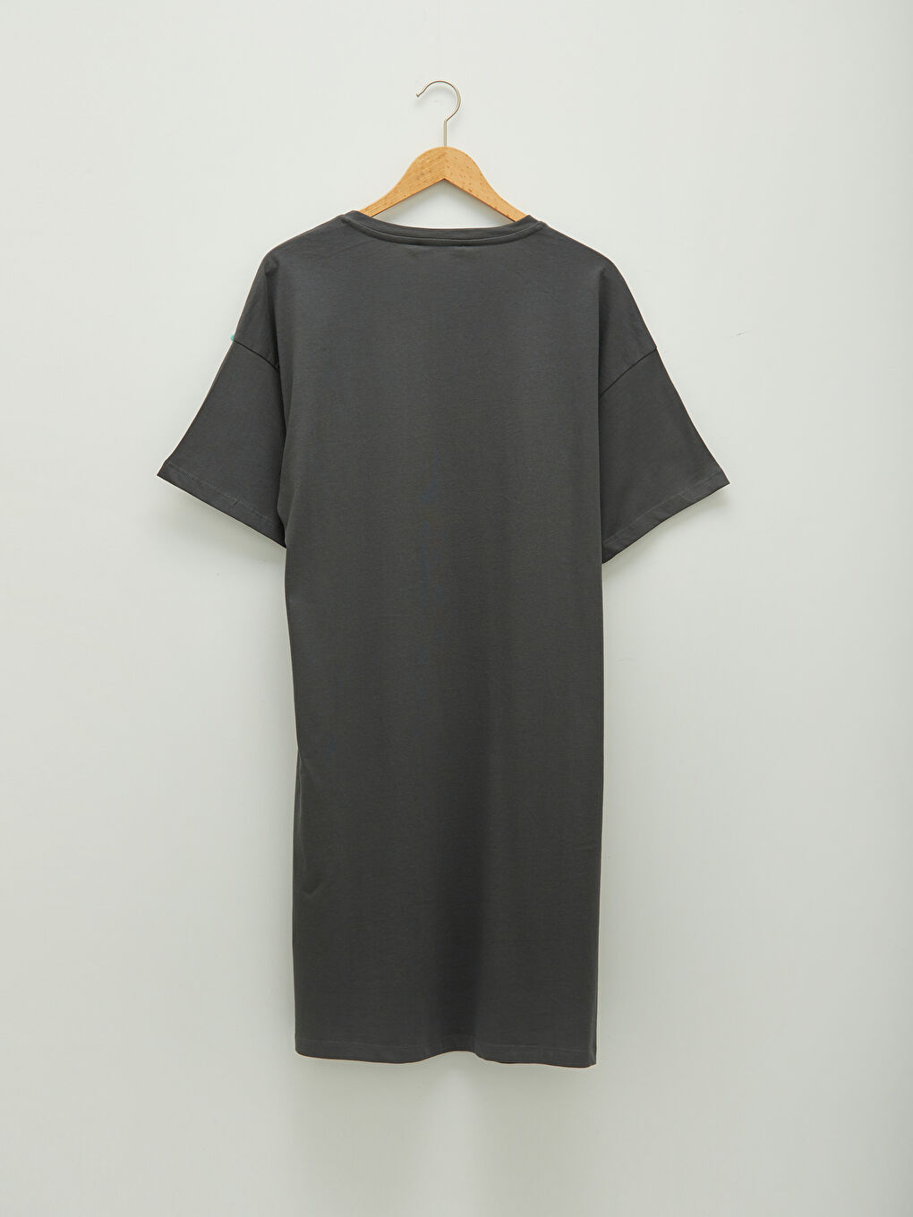 Gri Büyük Beden Bisiklet Yaka Baskılı Kısa Kollu Kadın Elbise-13