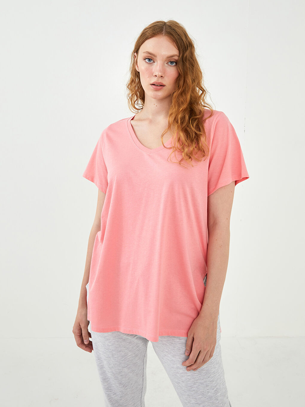 Plus Size V Neck Straight Short Sleeve Women T-Shirt-3