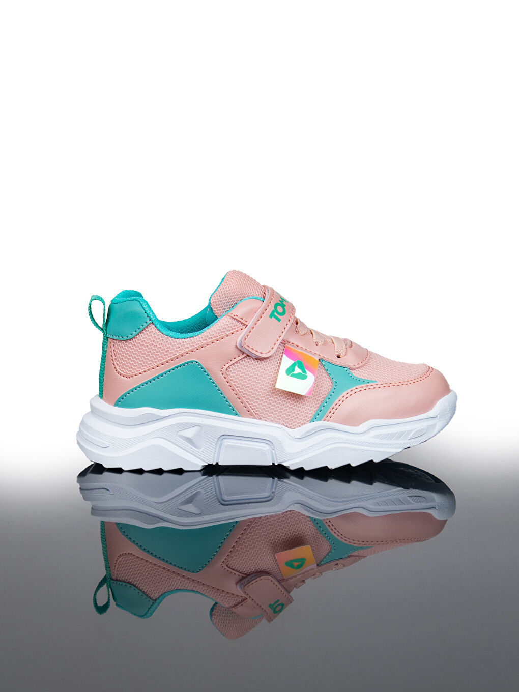Pembe Cırt Cırtlı Kız Çocuk Aktif Spor Ayakkabı-1