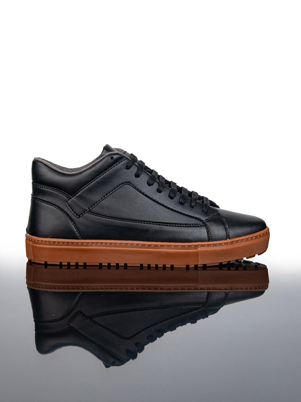 Siyah Bağcıklı Erkek Spor Ayakkabı-2