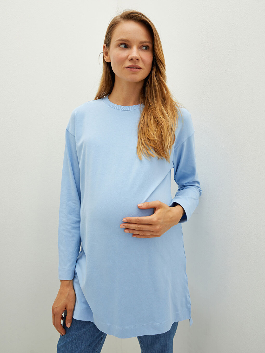 LCWAIKIKI Maternity Crew Neck Regular Long Sleeve Maternity Tunic -S1LD74Z8-QXE