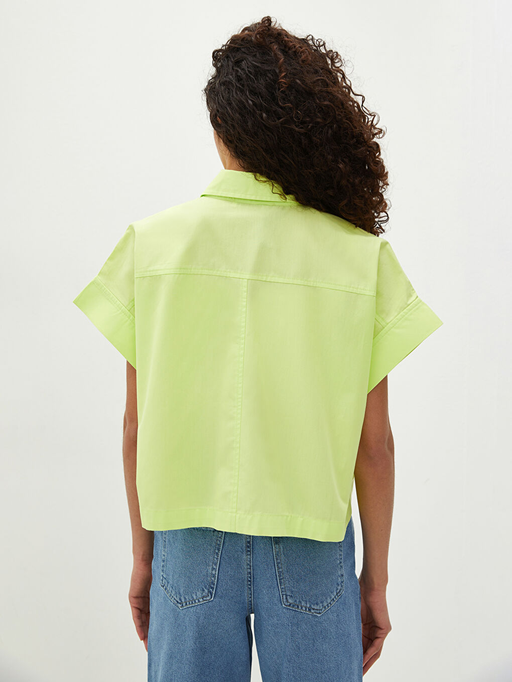 Pocket Detailed Short Sleeve Poplin Women's Shirt with Hidden Button Closure-3