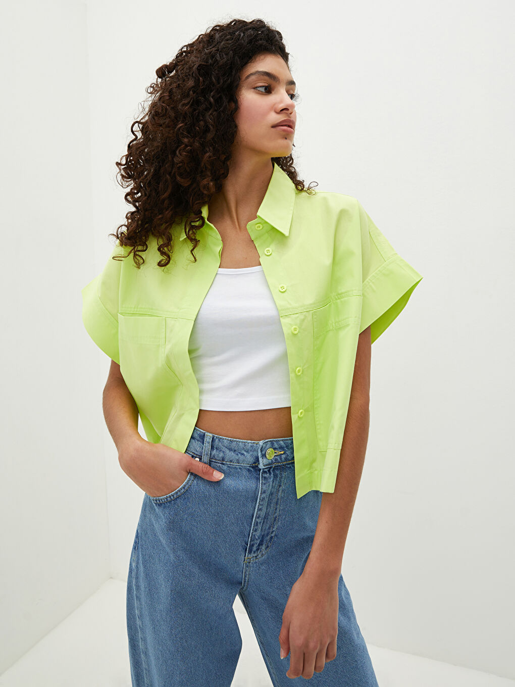 Pocket Detailed Short Sleeve Poplin Women's Shirt with Hidden Button Closure