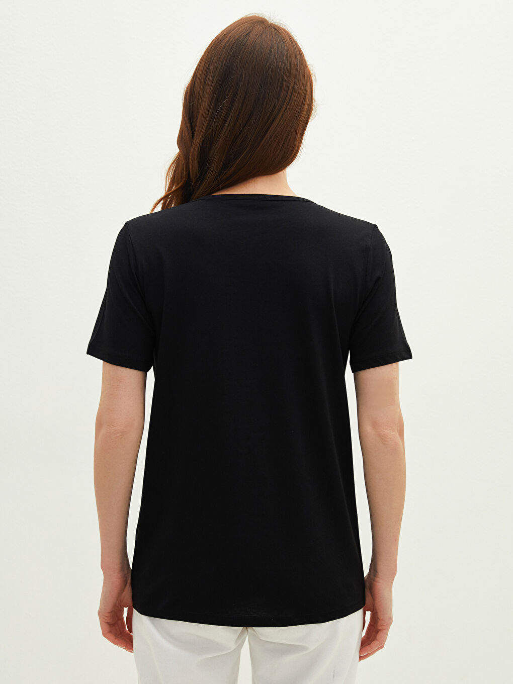 Siyah V Yaka Düz Kısa Kollu Kadın Tişört-3
