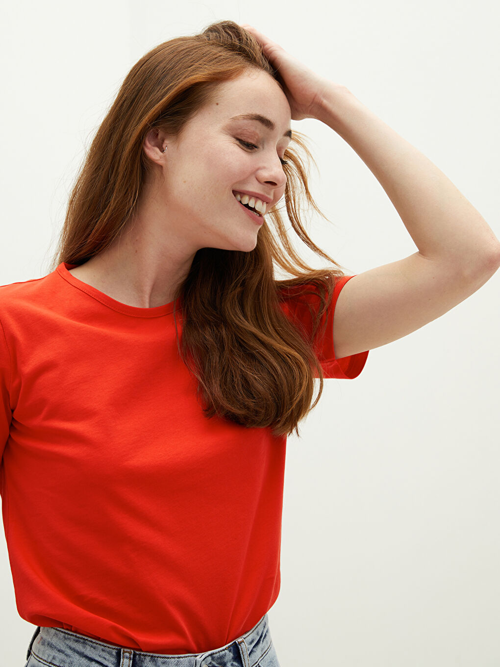 Kırmızı Bisiklet Yaka Düz Kısa Kollu Pamuklu Kadın Tişört