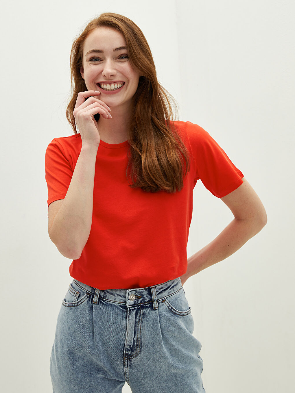 Kırmızı Bisiklet Yaka Düz Kısa Kollu Pamuklu Kadın Tişört-1