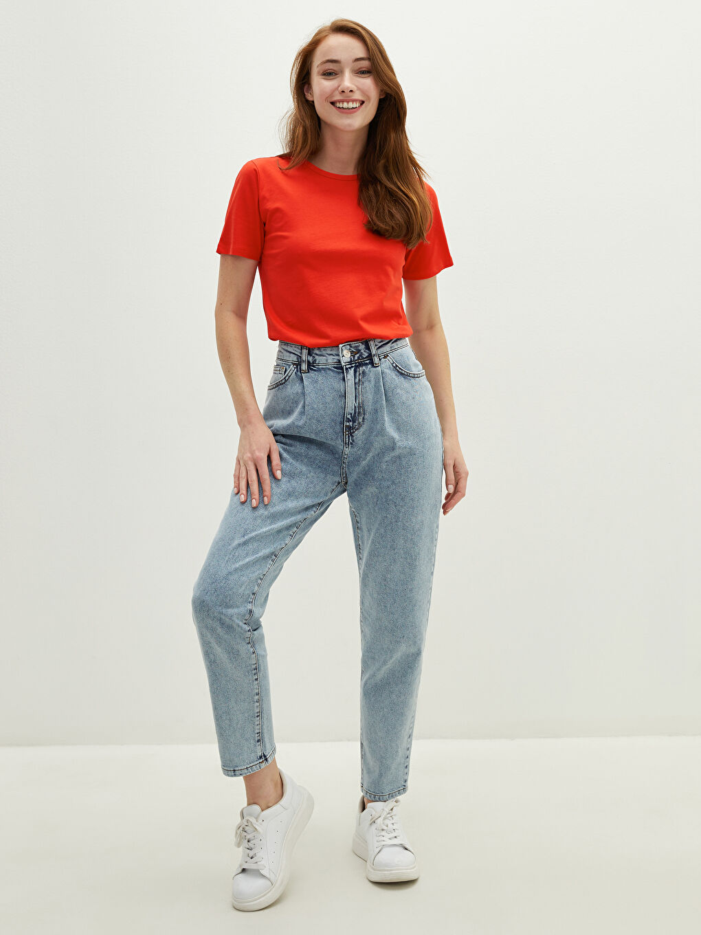 Kırmızı Bisiklet Yaka Düz Kısa Kollu Pamuklu Kadın Tişört-2