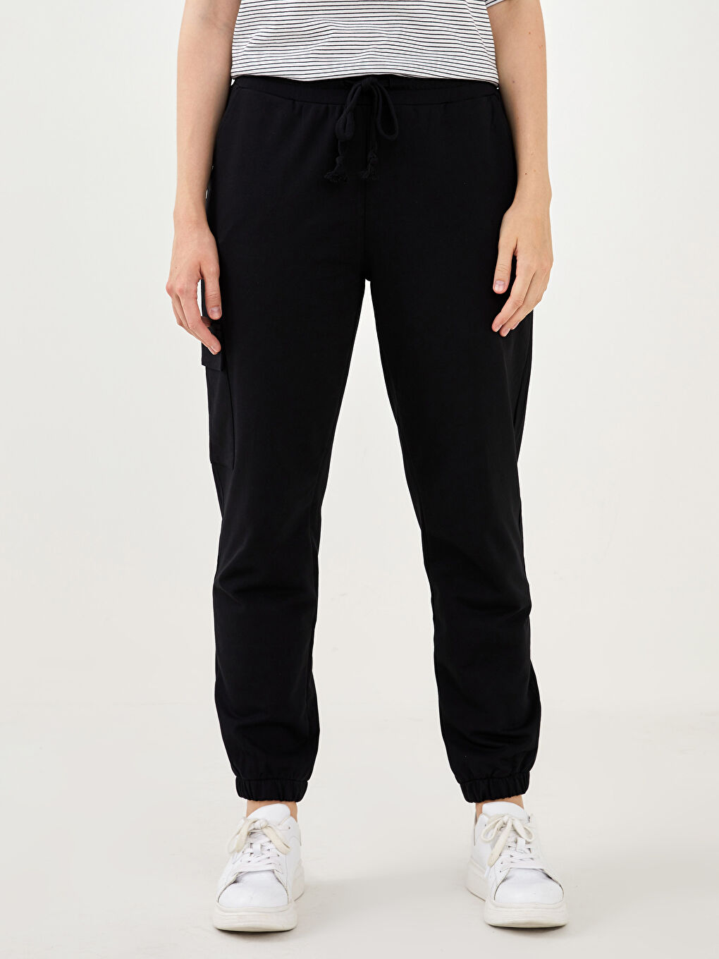 LC WAIKIKI Damen Jogginghose in Übergröße mit elastischem Bund und flachen Taschen-Details -S1LG17Z8-CVL