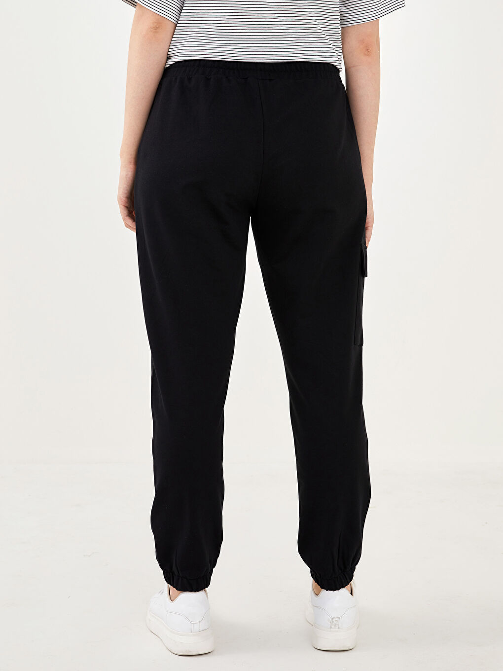 LC WAIKIKI Damen Jogginghose in Übergröße mit elastischem Bund und flachen Taschen-Details -S1LG17Z8-CVL