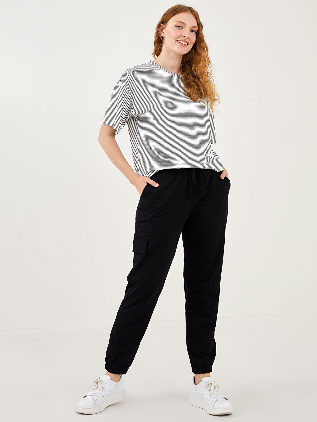 LC WAIKIKI Damen Jogginghose in Übergröße mit elastischem Bund und flachen Taschen-Details -S1LG17Z8-CVL
