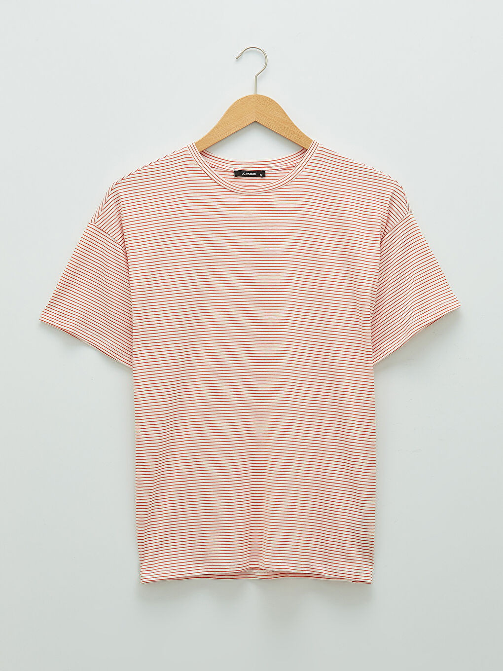 LC WAIKIKI T-shirt pour Femmes Grande Taille à Rayures, Col Rond, Manches Courtes -S1LG52Z8-LEY
