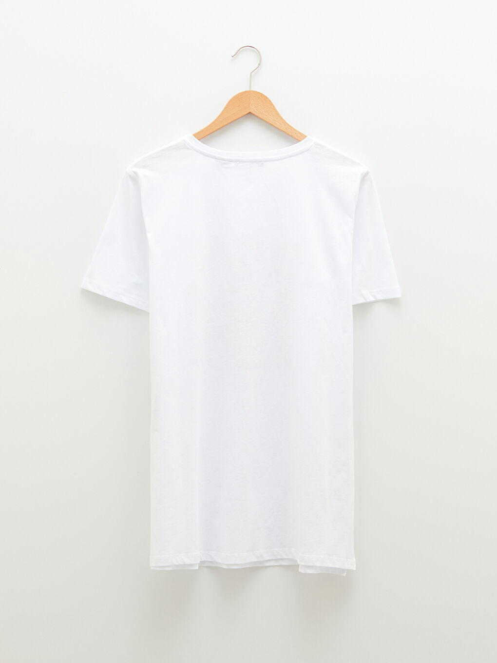 Beyaz Büyük Beden Bisiklet Yaka Daisy Duck Baskılı Kısa Kollu Pamuklu Kadın Tişört-7