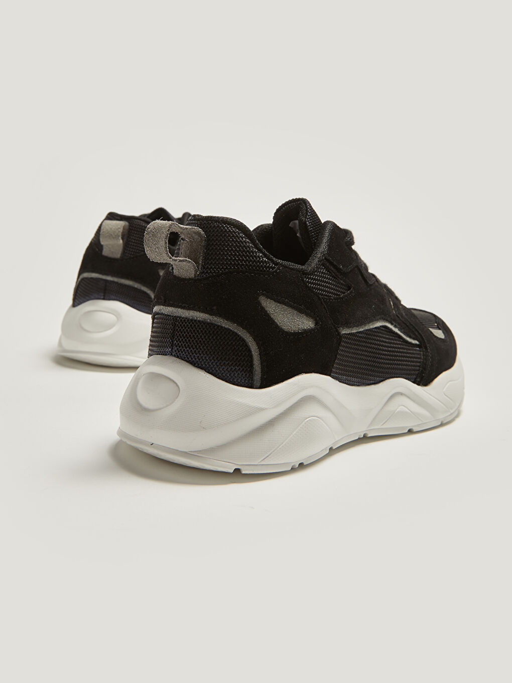 Siyah File Detaylı Bağcıklı Erkek Spor Ayakkabı-4