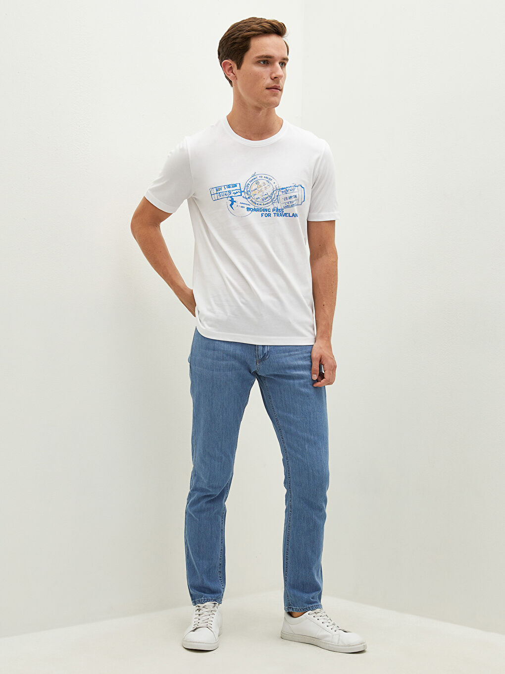 Beyaz Bisiklet Yaka Kısa Kollu Baskılı Penye Erkek Tişört-3