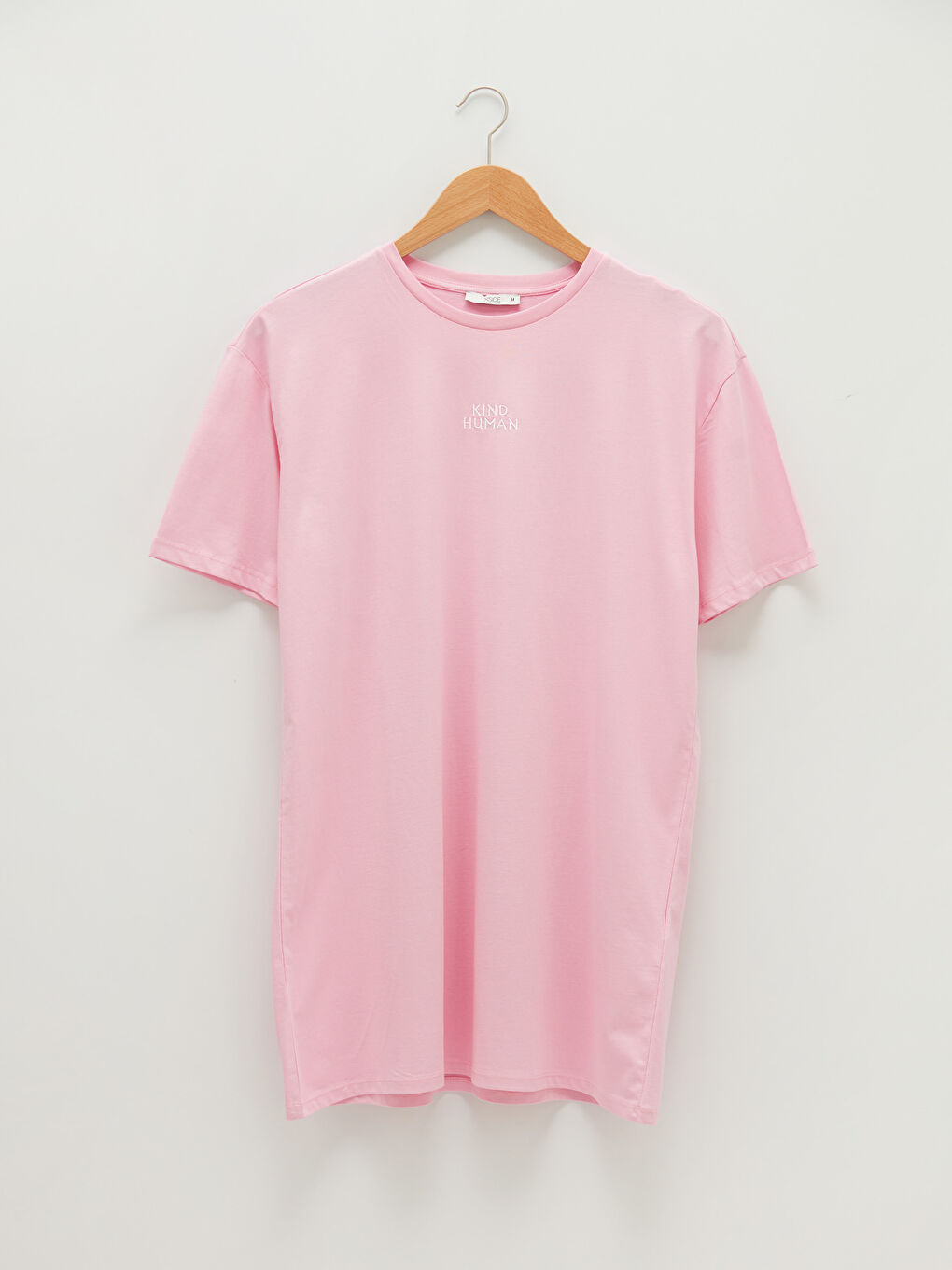 فستان نسائي برقبة دائرية مطبوع بأكمام قصيرة من القطن-5