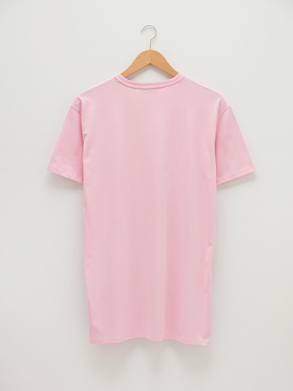 فستان نسائي برقبة دائرية مطبوع بأكمام قصيرة من القطن-6