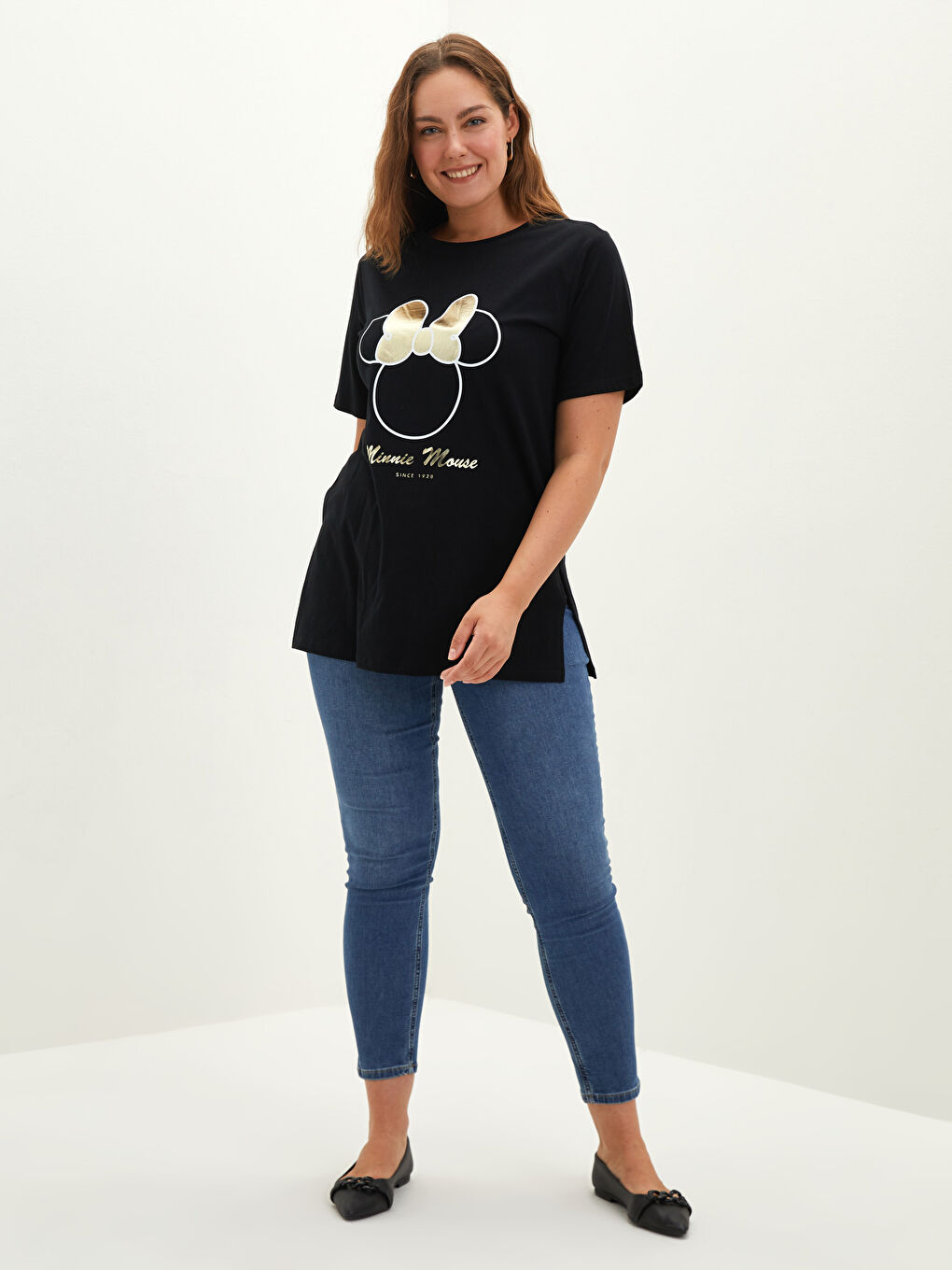 LC WAIKIKI Plus Size Crew Neck Minnie Mouse Printed Short Sleeve Cotton Women's T-Shirt -S1LJ27Z8-CVL