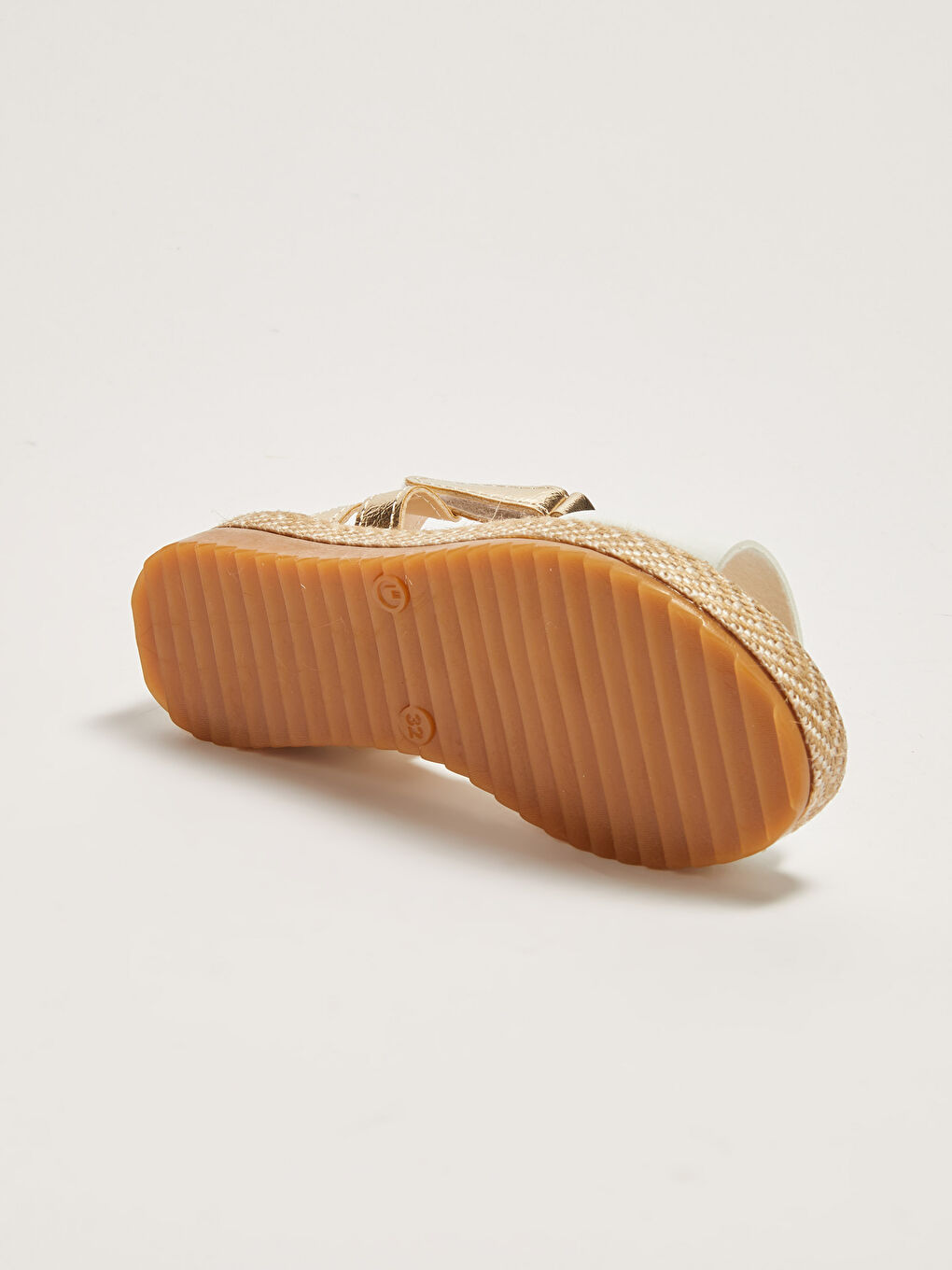 Beyaz Tek Bantlı Hasır Detaylı Cırt Cırtlı Kız Çocuk Sandalet-3