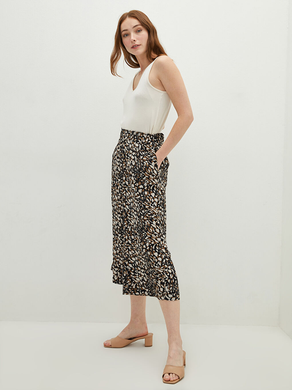 Kahverengi Yüksek Bel Desenli Viskon Kadın Kapri-1