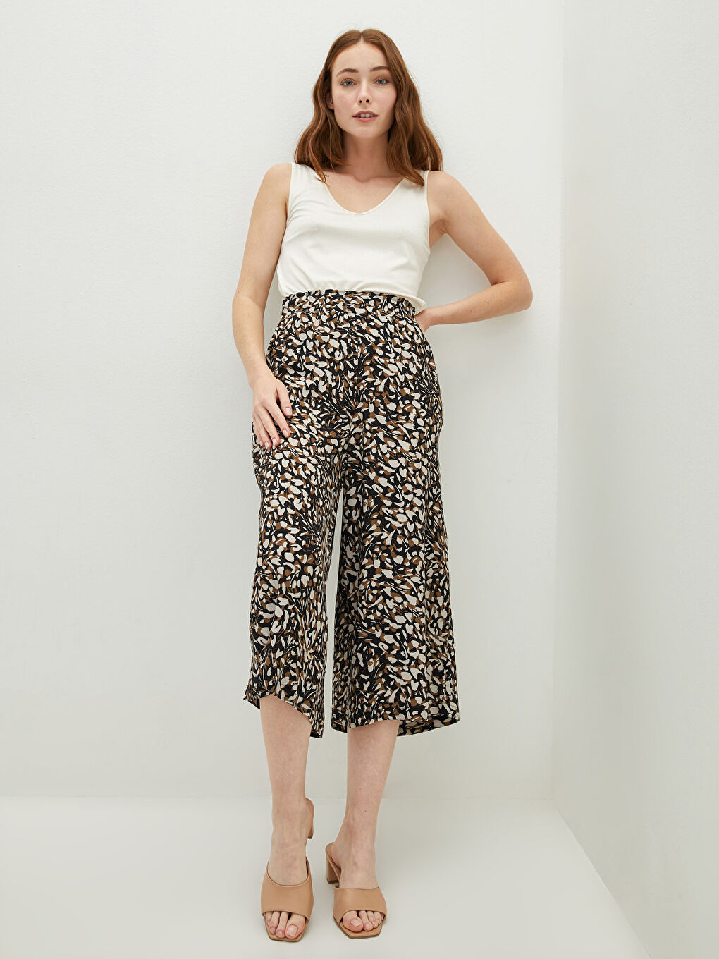 Kahverengi Yüksek Bel Desenli Viskon Kadın Kapri-2