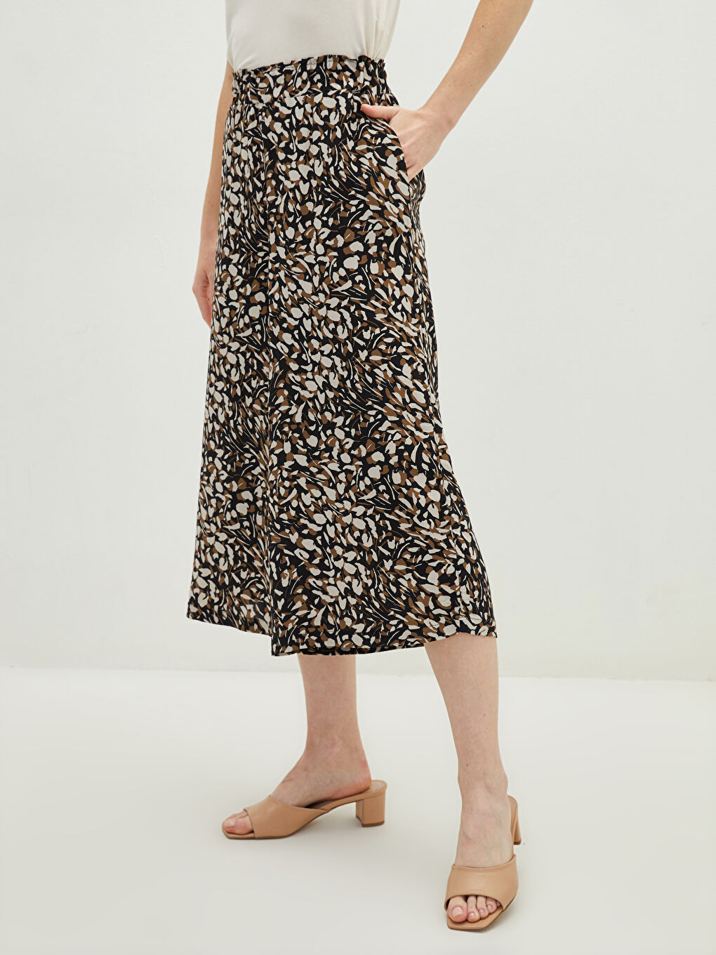 Kahverengi Yüksek Bel Desenli Viskon Kadın Kapri-3